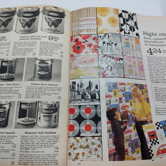 Vintage 1972 Fall And Winter Eaton's Catalog Fashion, Shoes, Kitchen & More - Picture 9 of 16